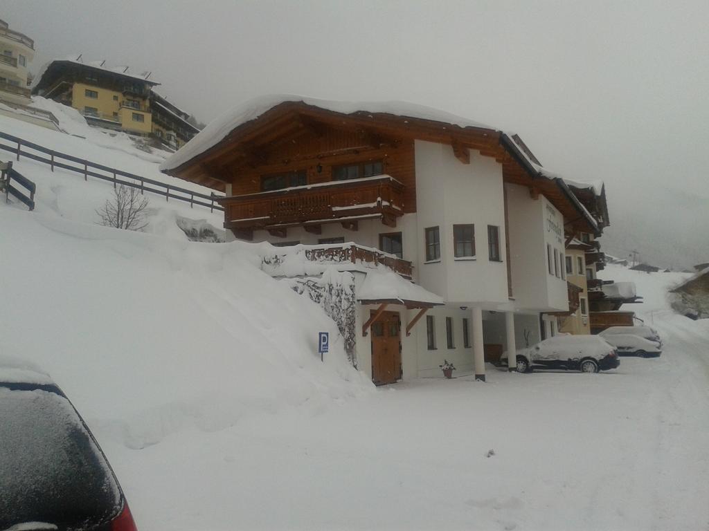 Appartement Ferienglueck Solden Exterior photo